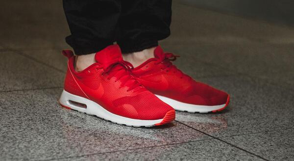Nike Air Max Tavas 